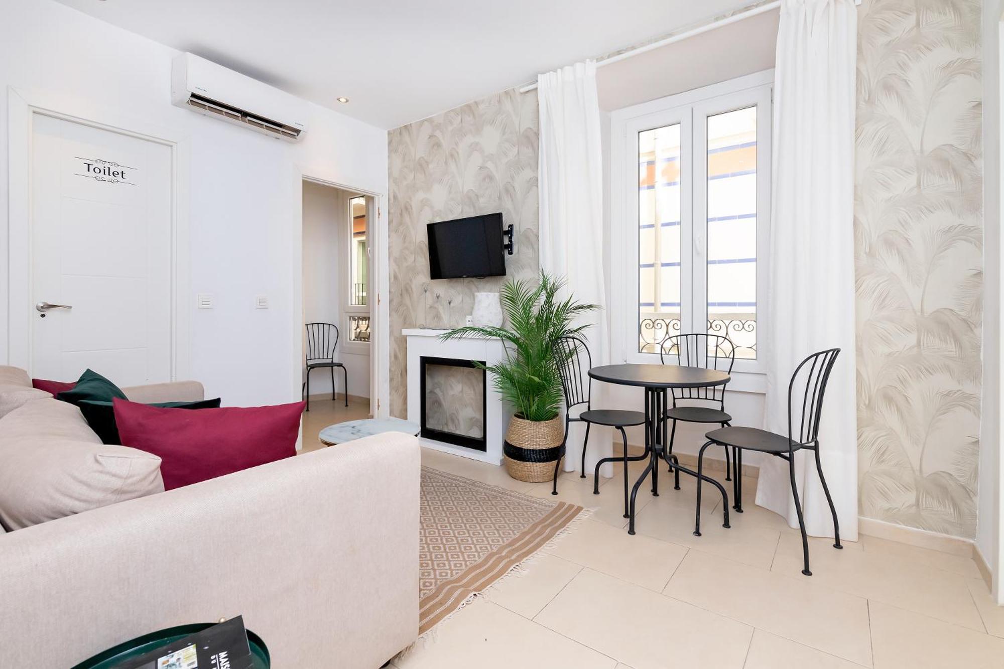 מאלגה Apartamentos Juan De Padilla מראה חיצוני תמונה